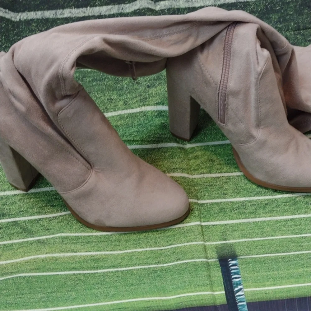 ASOS cream soft velour block heel over the knee boots size 5 - Picture 3 of 9